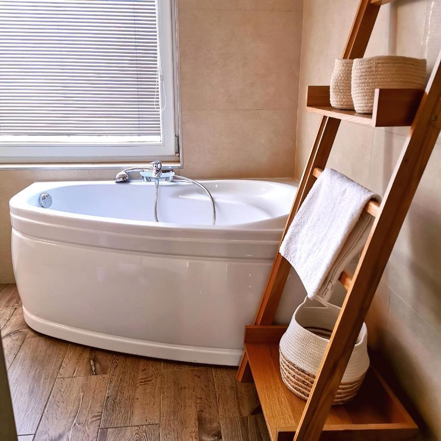 Cozyhome Retro Apartment Bratislava Luaran gambar